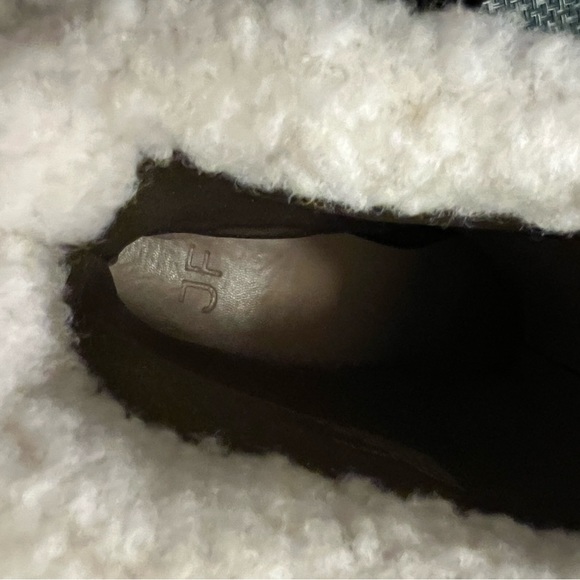 NWOT. JUSTFAB Ellie Trim Lug Sole Bootie - Picture 7 of 7